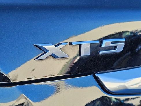 Certified 2025 Cadillac XT5 Premium Luxury image 20