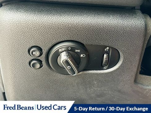 Used 2021 MINI Cooper 4-Door Hardtop FWD image 15