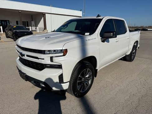 Used 2022 Chevrolet Silverado 1500 RST image 2