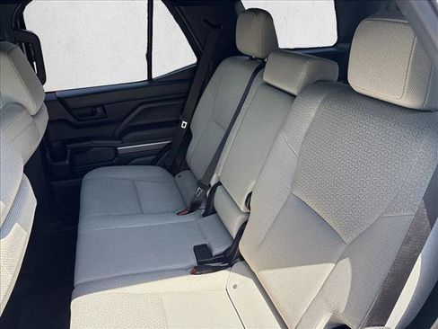 Used 2025 Toyota 4Runner SR5 RWD image 20