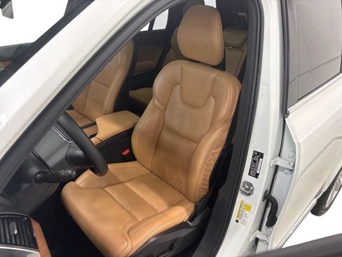 Used 2018 Volvo XC90 T8 Inscription w/ Convenience Package AWD/4WD image 11