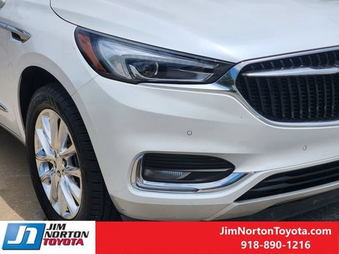 Used 2020 Buick Enclave Premium w/ Surround and Sites Package FWD image 11