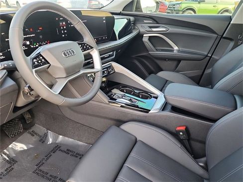 New 2025 Audi Q5 Premium Plus image 22