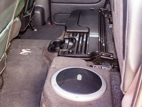 Used 2005 Dodge Ram 1500 Truck 2WD Quad Cab image 29