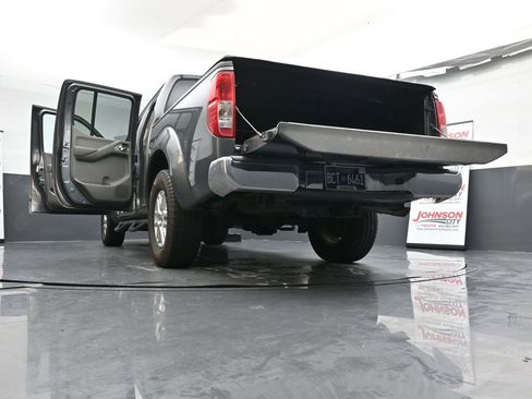 Used 2016 Nissan Frontier SV image 30