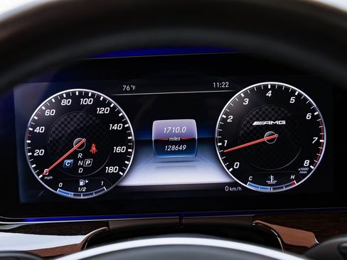 Used 2017 Mercedes-Benz E 43 AMG 4MATIC Sedan image 17