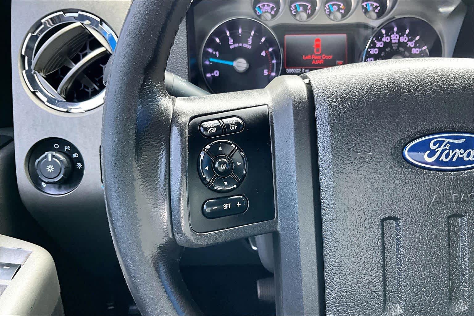 Used 2012 Ford F250 Lariat w/ Lariat Ultimate Pkg AWD/4WD image 22