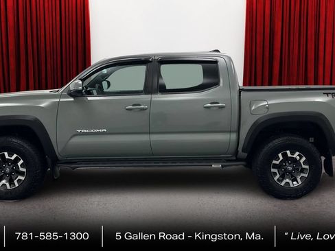Used 2023 Toyota Tacoma TRD Off-Road AWD/4WD image 8