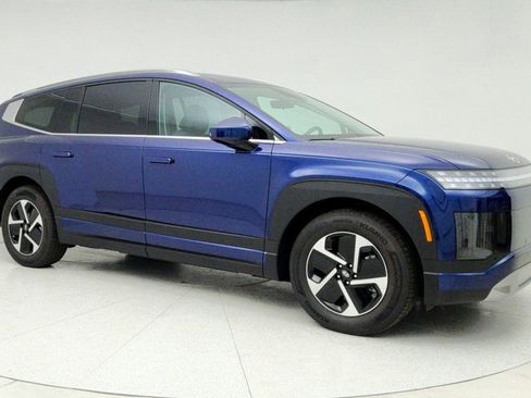 Used 2026 Hyundai Ioniq 9 SE image 3