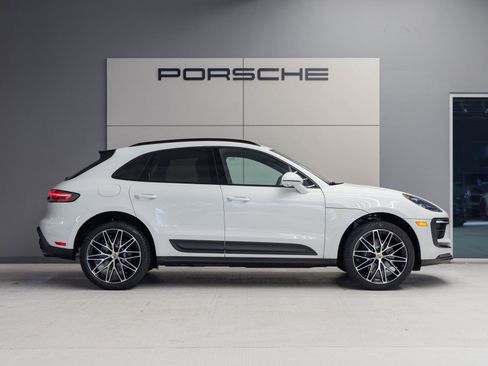 New 2026 Porsche Macan image 8