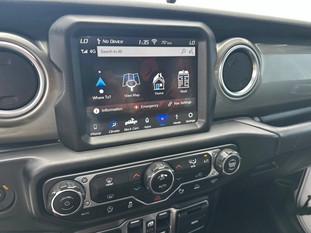Used 2020 Jeep Gladiator Overland AWD/4WD image 24