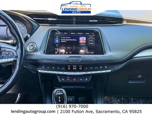 Used 2020 Cadillac XT4 Premium Luxury w/ Cold Weather Package FWD image 12
