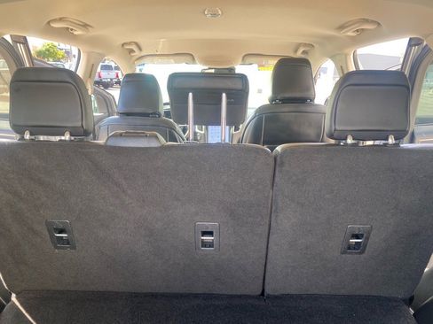 Used 2024 Ford Edge SEL image 40