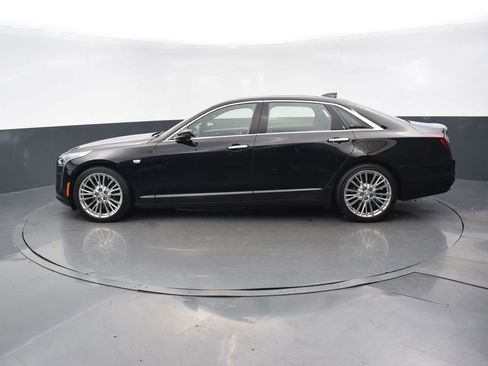 Used 2020 Cadillac CT6 Premium Luxury image 2