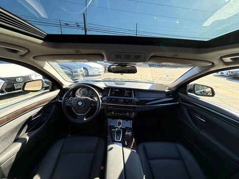 Used 2016 BMW 528i xDrive 528i xDrive Sedan 4D image 3