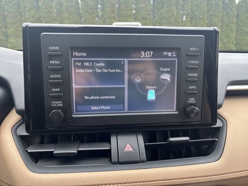 Used 2019 Toyota RAV4 XLE image 26