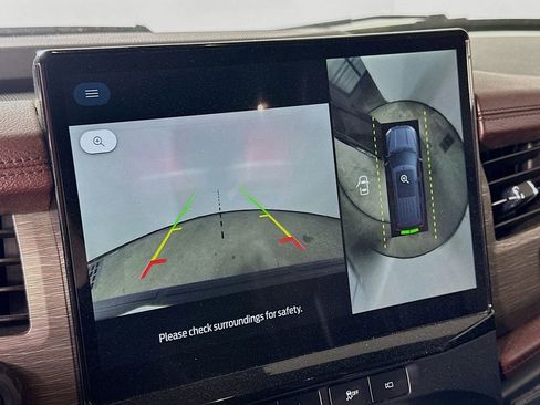 Used 2023 Ford Expedition Limited image 10