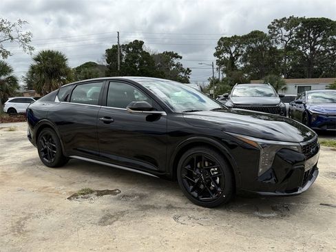 New 2025 Kia K4 GT-Line Turbo image 2