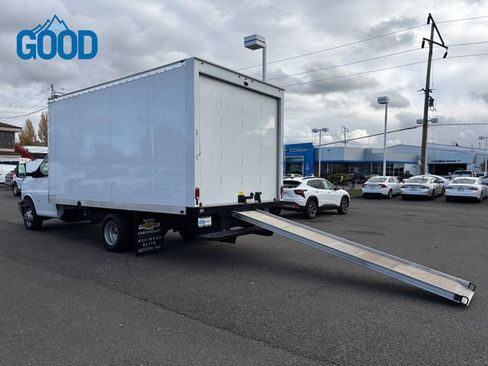 Used 2023 GMC Savana 3500 w/ Power Convenience Package image 32