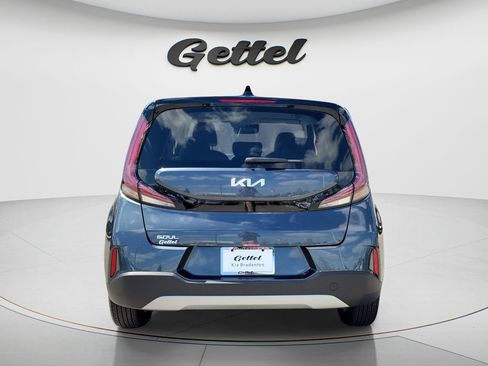 Used 2025 Kia Soul LX w/ LX Technology Package FWD image 11