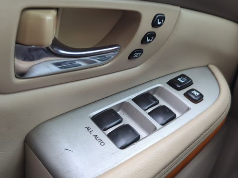 Used 2005 Lexus RX 330 image 15