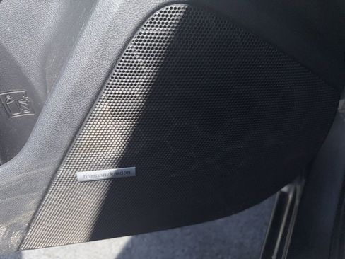 Used 2018 Subaru Impreza 2.0i Limited image 7