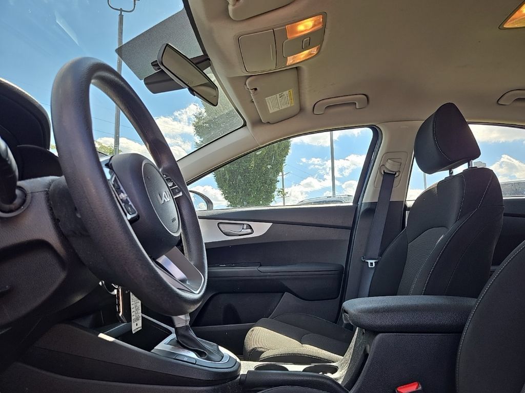Certified 2023 Kia Forte LXS FWD image 27