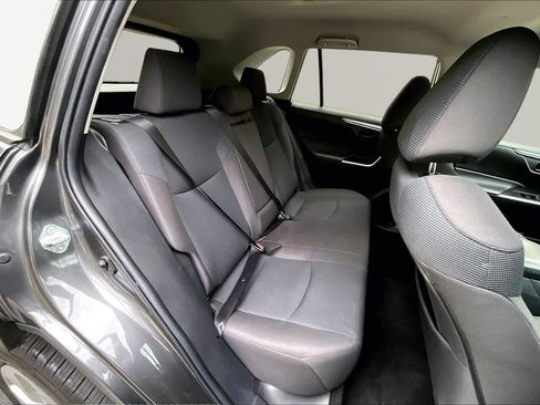 Certified 2023 Toyota RAV4 LE FWD image 19