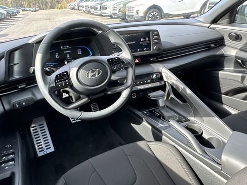New 2026 Hyundai Elantra Sport image 13