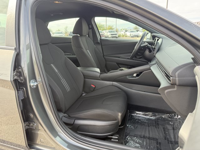 Used 2026 Hyundai Elantra Sport FWD image 12