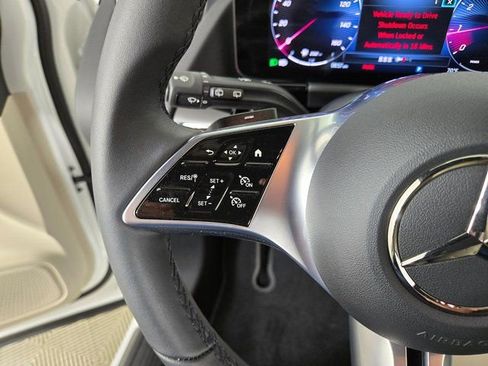 Certified 2025 Mercedes-Benz GLA 250 4MATIC image 21