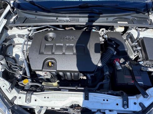 Used 2016 Toyota Corolla S image 28