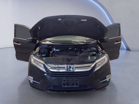 Used 2018 Honda Odyssey Elite image 8