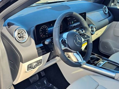 New 2026 Mercedes-Benz GLA 250 4MATIC image 14