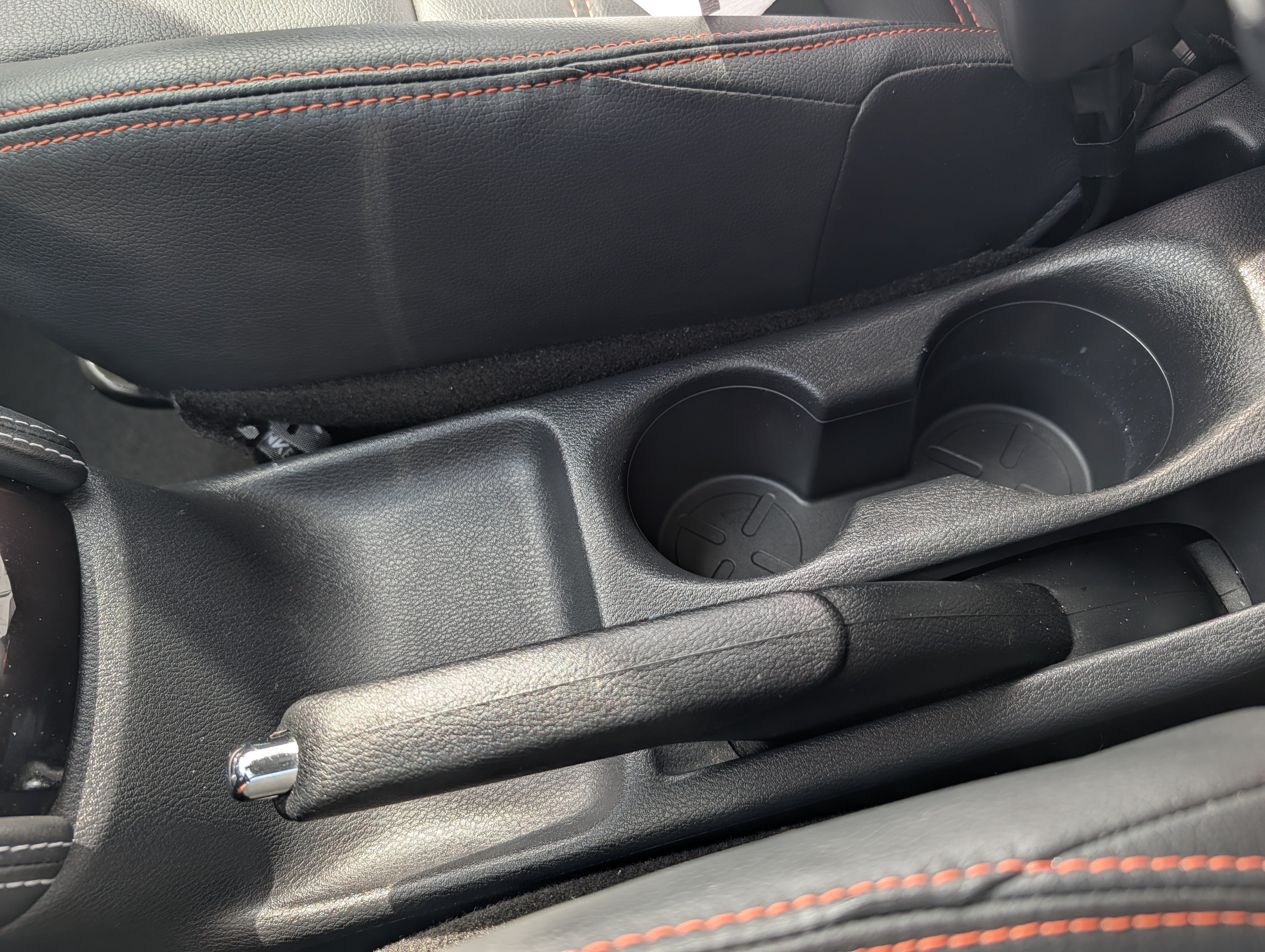 Used 2020 Nissan Kicks SR w/ SR Premium Package FWD image 28