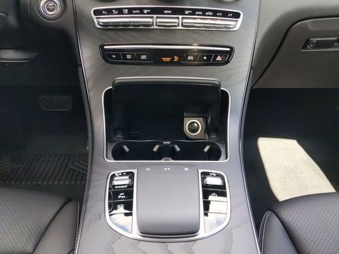 Used 2021 Mercedes-Benz GLC 300 image 16