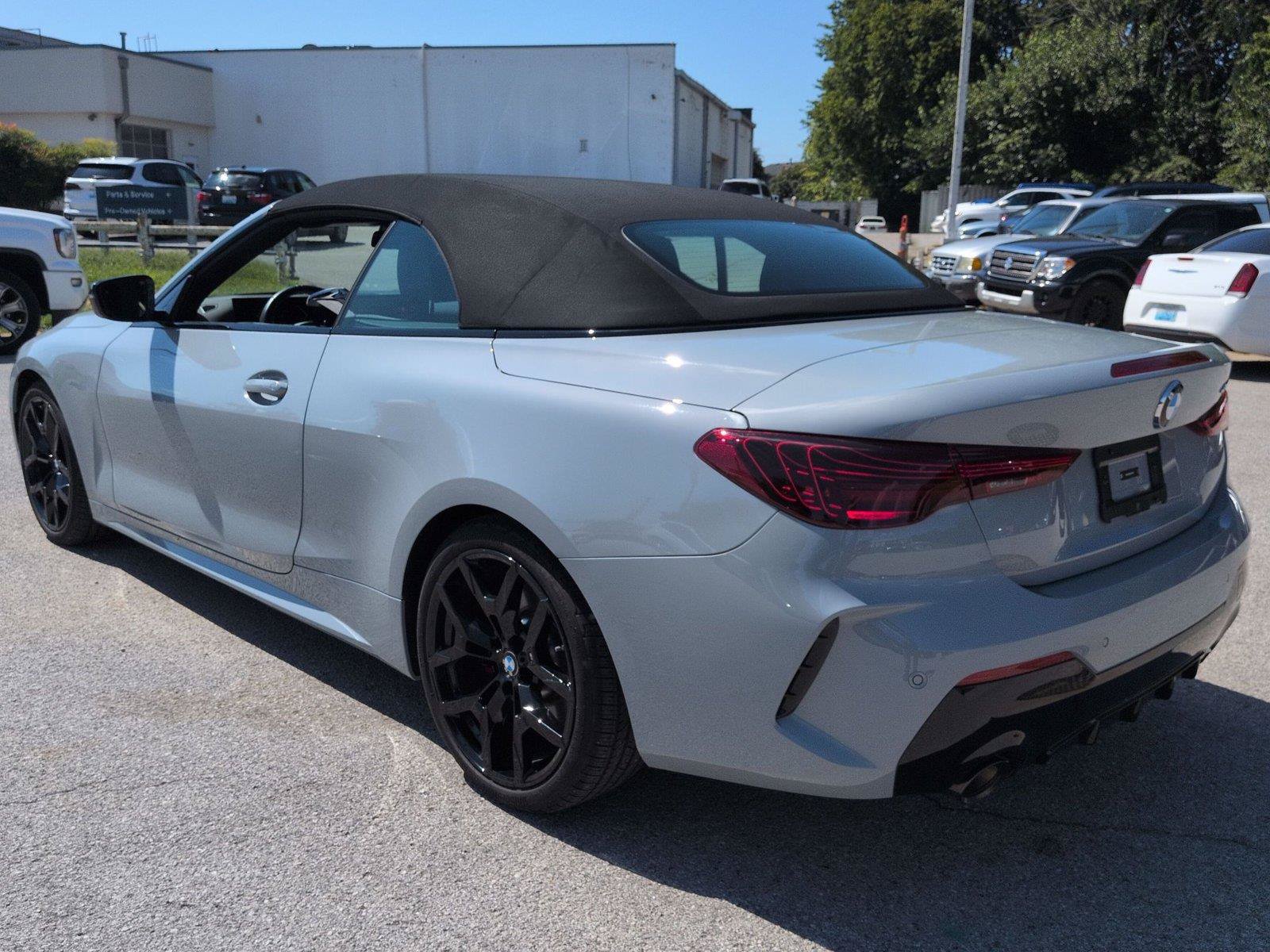 Used 2025 BMW 430i Convertible w/ M Sport Package RWD image 5