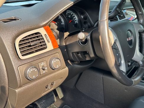 Used 2014 GMC Sierra 3500 SLT image 8