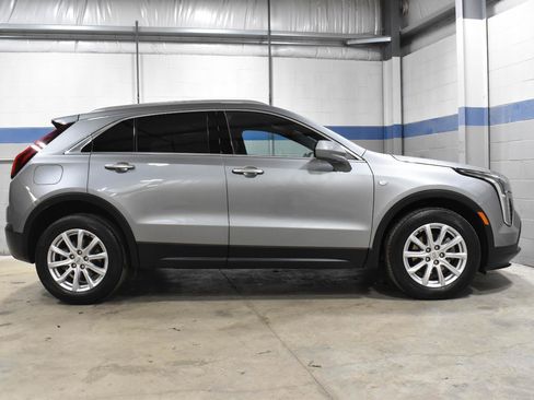 Used 2023 Cadillac XT4 Luxury w/ Cold Weather Package image 31