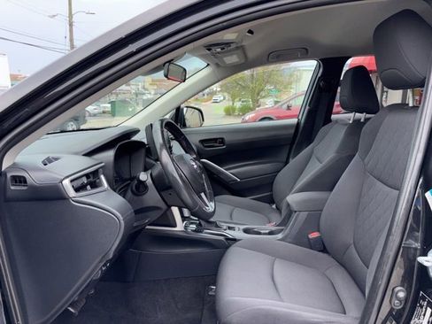 Used 2022 Toyota Corolla Cross LE image 26