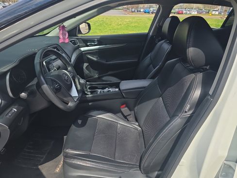 Used 2022 Nissan Maxima SV w/ Floor Mat Group image 15