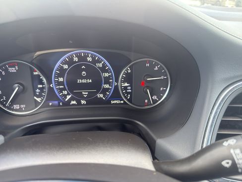 Used 2024 Buick Enclave Premium image 43