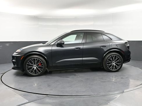 New 2026 Porsche Macan Turbo Electric image 2
