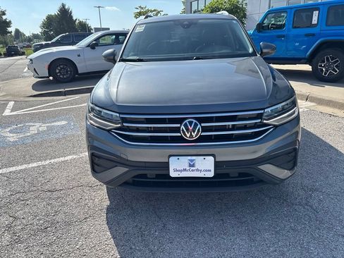 Used 2024 Volkswagen Tiguan SE AWD/4WD image 9