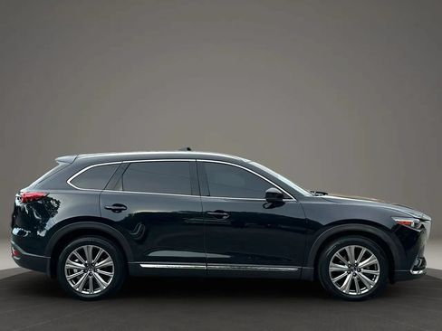 Used 2022 MAZDA CX-9 Signature AWD/4WD image 2