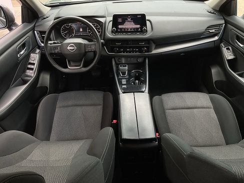 Used 2025 Nissan Rogue SV image 20