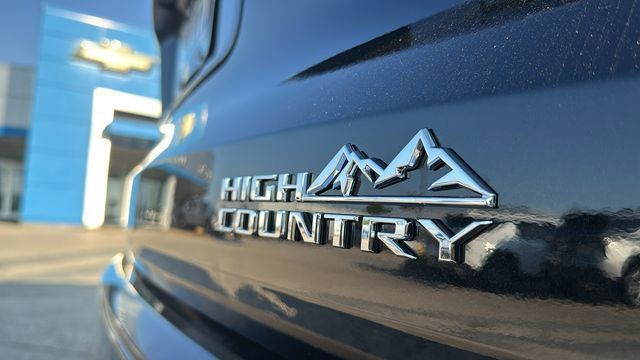 New 2026 Chevrolet Traverse High Country FWD image 29