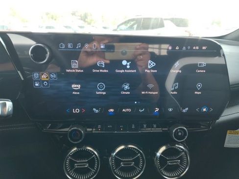New 2025 Chevrolet Blazer EV LT AWD/4WD image 32