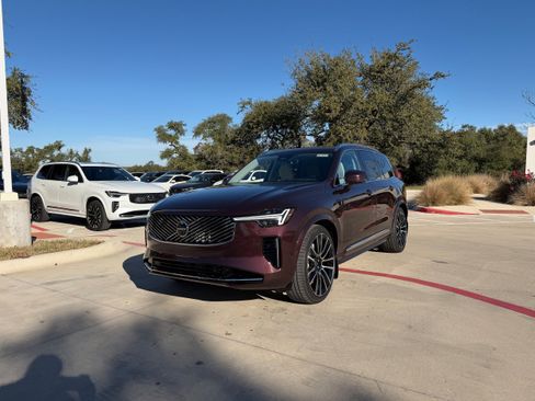 New 2026 Volvo XC90 B6 Ultra w/ Lounge Package AWD/4WD image 2