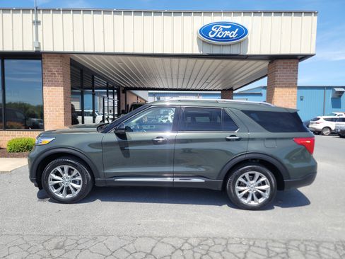 Used 2023 Ford Explorer Limited w/ Equipment Group 301A AWD/4WD image 1